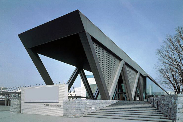 Riapre il museo d’arte contemporanea di Tokyo