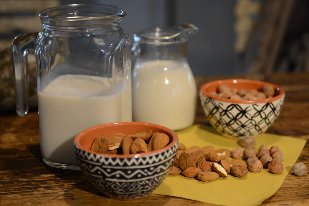 Latte di Mandorle