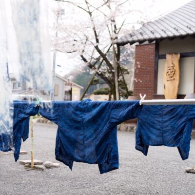 Cieli, tessuti e cucina- Tokyo si tinge di blu
